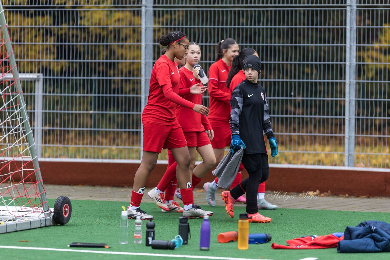 Bild 92 - wCJ VfL Pinneberg - Eimsbuettler TV : Ergebnis: 0:3
